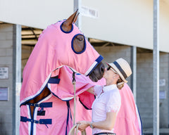 LP Deluxe Show Rug and Hood Set